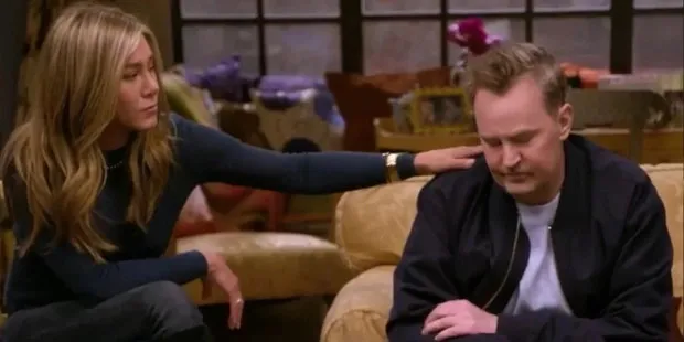 nam-dien-vien-noi-tieng-bi-phat-hien-qua-doi-tai-nha-rieng-khan-gia-sung-so (14)