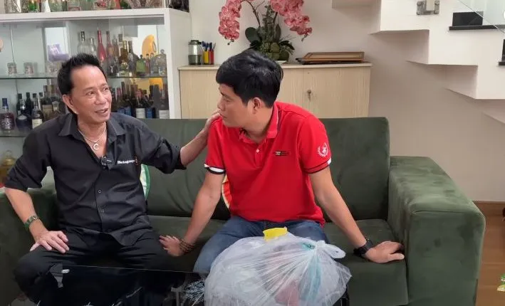 ong-vua-lang-hai-bao-chung-u70-lay-vo-kem-29-tuoi-nay-het-thoi-ban-com-tam-thu-3-ty-dong-thang (41)