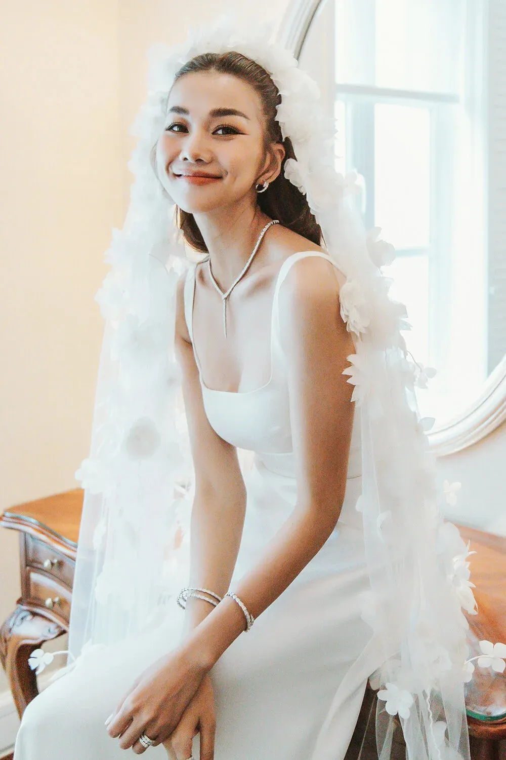 thanh-hang-va-chong-nha-truong-nhan-tin-vui-sau-dam-cuoi-co-tich-netizen-dong-loat-chuc-mung (4)