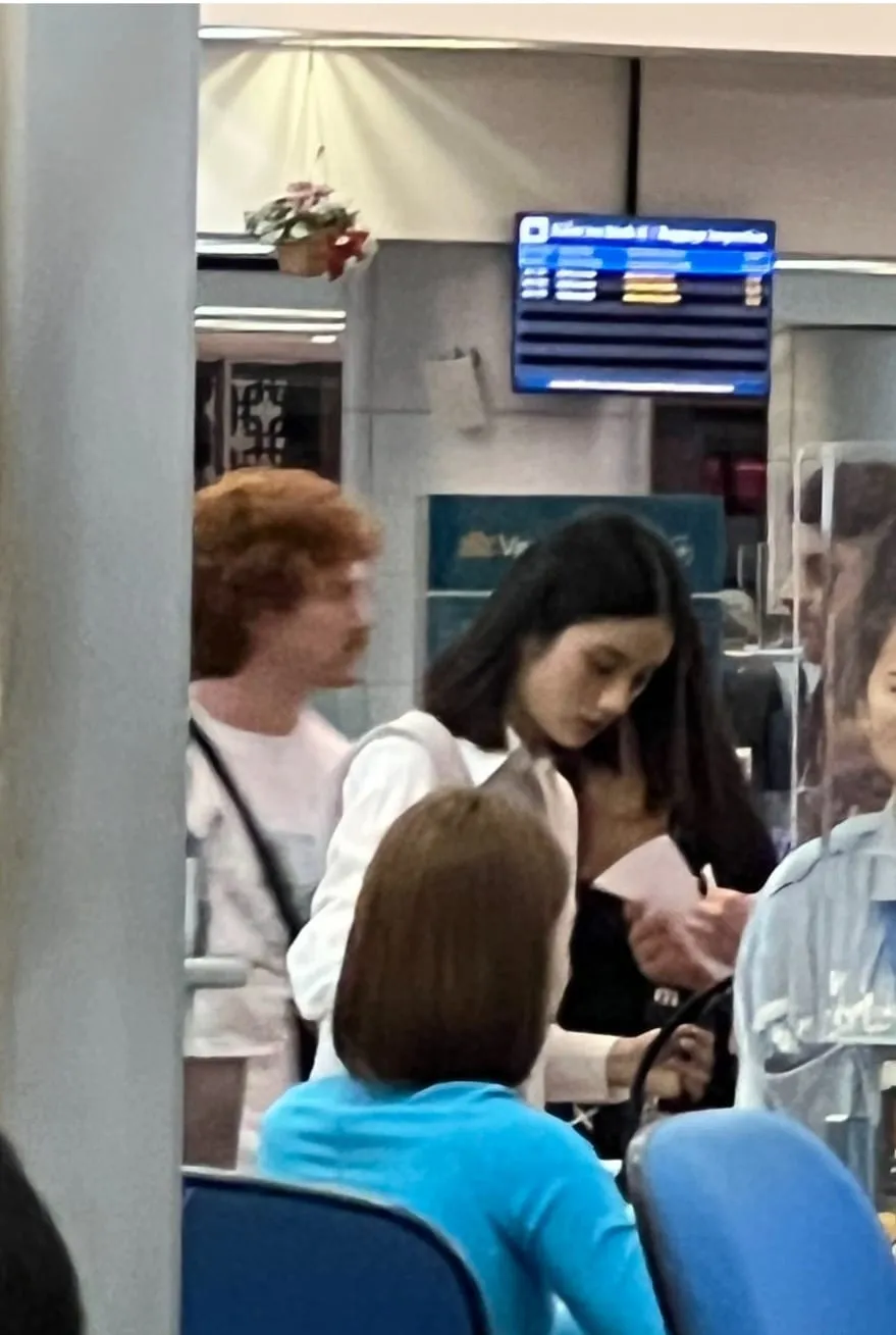 viec-lam-y-nghia-truoc-khi-di-du-hoc-uc-cua-hoa-hau-y-nhi-cu-dan-mang-xot-xa-cam-thay-co-loi (5)