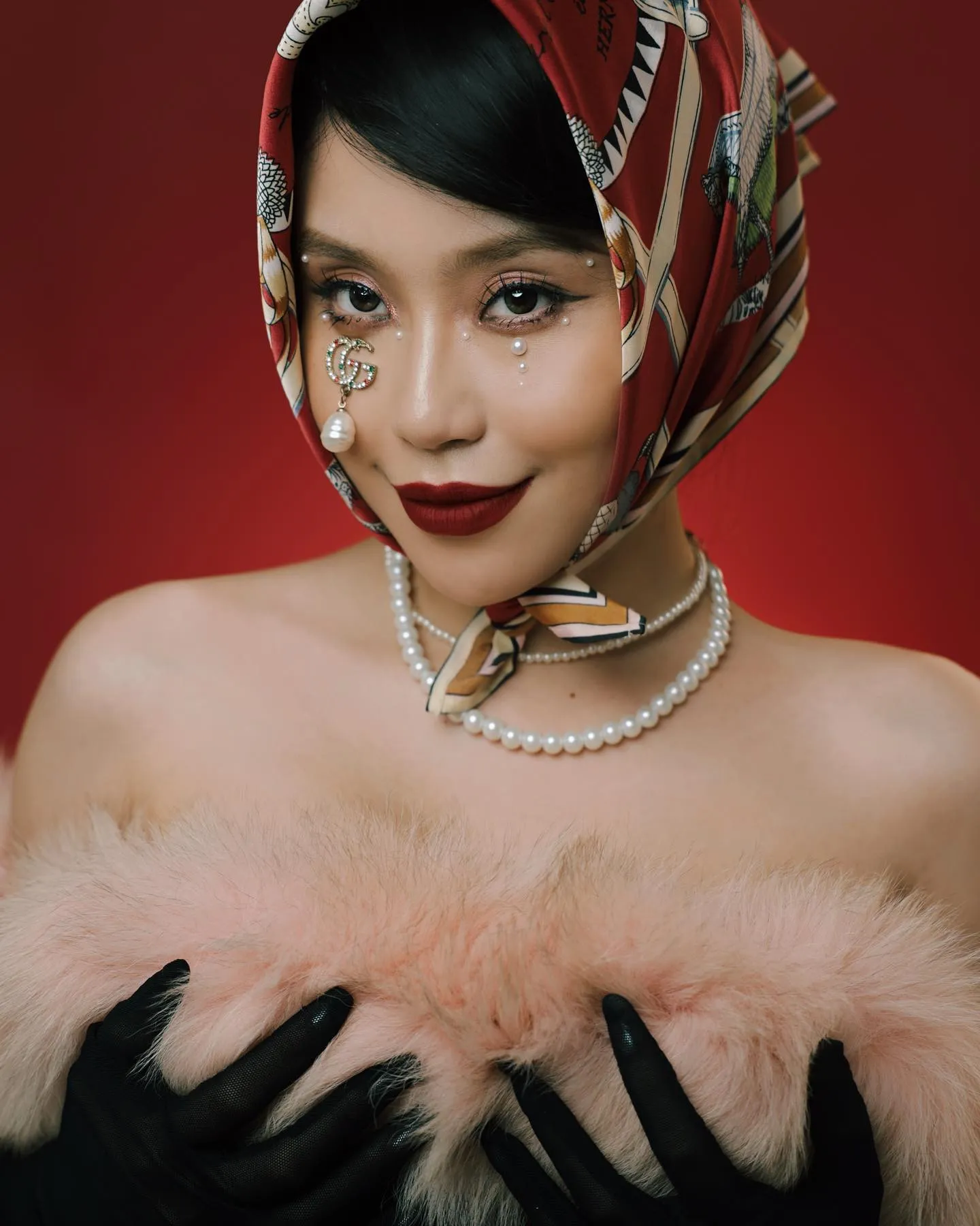 soan-ngoi-quynh-thi-nu-tiktoker-2k2-soan-ngoi-nu-hoang-tao-trend-tro-thanh-phu-thuy-bien-hoa-dinh-nhat-mxh (3)