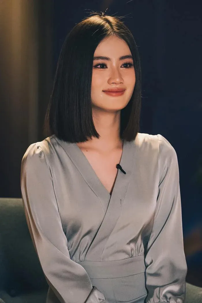 thay-y-nhi-di-du-hoc-2-nam-mot-nang-hau-vbiz-dang-loi-dong-vien-cau-noi-tranh-cai-lien-voi-xoa-bai (114)