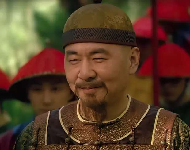 2-nam-chinh-bang-tuoi-nhau-dong-cung-vai-nhung-ai-cug-tuong-la-bo-con-ngoai-hinh-chenh-lech-khan-gia-khong-ngo (3)