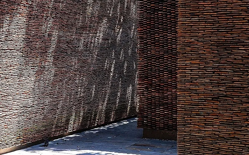 biet-phu-5000m2-cua-vua-hai-dat-bac-len-bao-nuoc-ngoai-cong-trinh-tu-5-trieu-vien-ngoi-co-va-1-trieu-vien-gach-that-co (4)