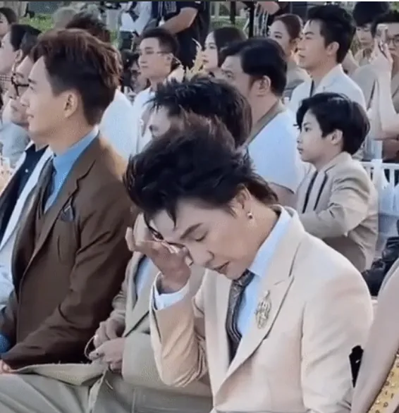 dam-cuoi-puka-gin-tuan-kiet-nhung-mot-sao-nam-khoc-tu-tu-con-choi-lon-lam-chuyen-dac-biet (1)