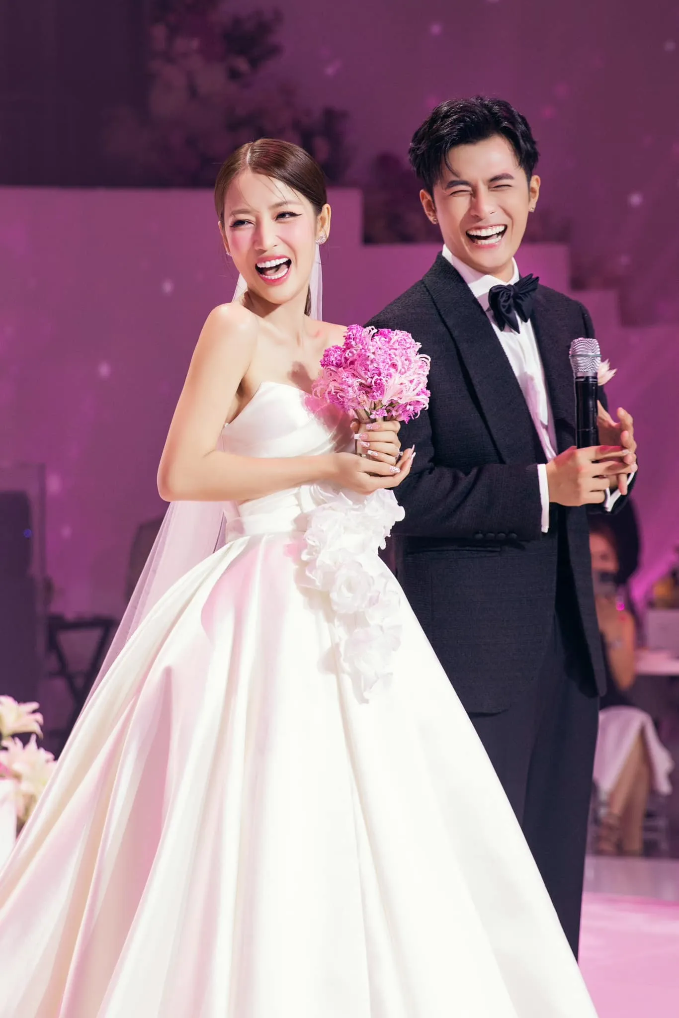 2-dien-vien-vang-mat-tai-dam-cuoi-puka-gin-tuan-kiet-du-tung-khoe-thiep-moi-nay-len-tieng-vach-ro-su-tinh (2)