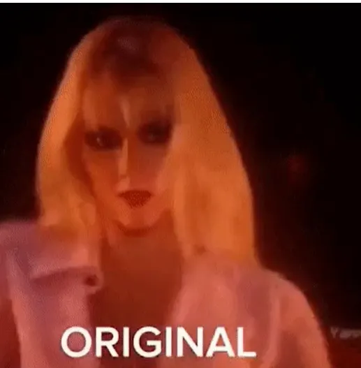 ro-ri-clip-lisa-blackpink-bieu-dien-o-hop-dem-thoat-y-nhieu-dong-tac-do-mat-gay-xon-xao (13)