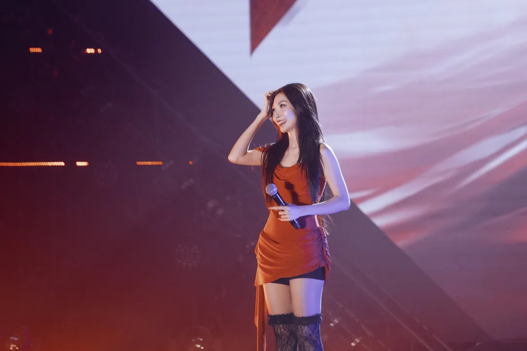 khong-tu-quynh-ra-dong-bat-tay-voi-producer-wokeup-mang-den-ban-hit-quoc-dan-lanh (7)