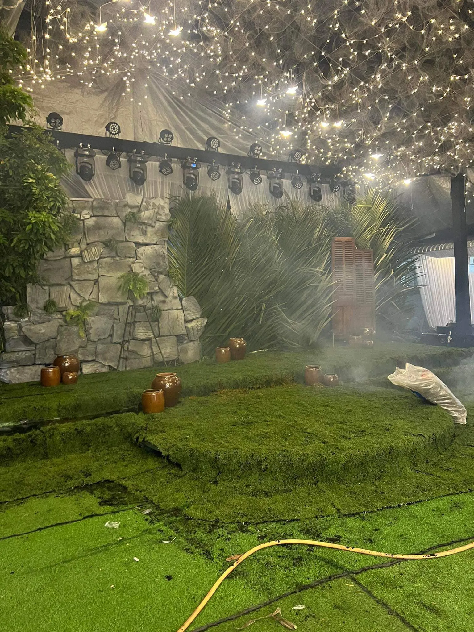 gin-tuan-kiet-lo-dien-truoc-gio-g-dam-cuoi-dong-thap-dan-dao-viet-check-in-lo-them-chi-tiet-doc-la (3)