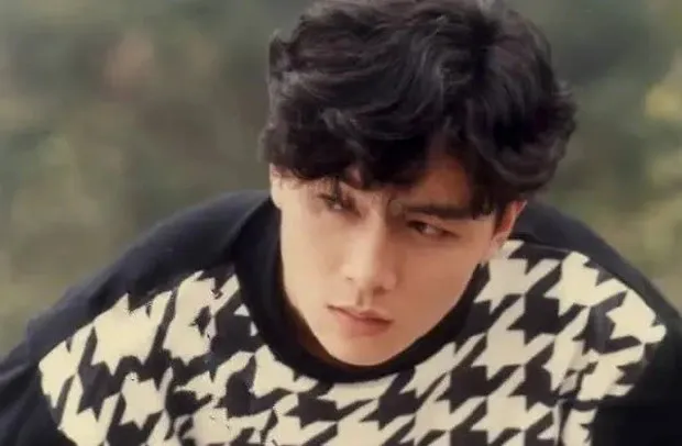 nam-dien-vien-co-cuoc-doi-khac-kho-nhat-showbiz-u50-ban-mang-dong-phim-vi-bi-vo-lua-40-ty (4)