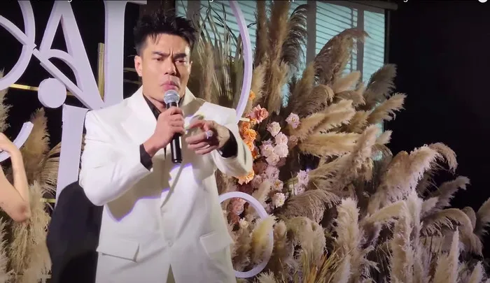 tran-thanh-bi-dan-em-thai-do-ra-mat-giua-dam-cuoi-man-doi-chat-ra-sao-ma-chiem-spotlight-co-dau-chu-re (4)