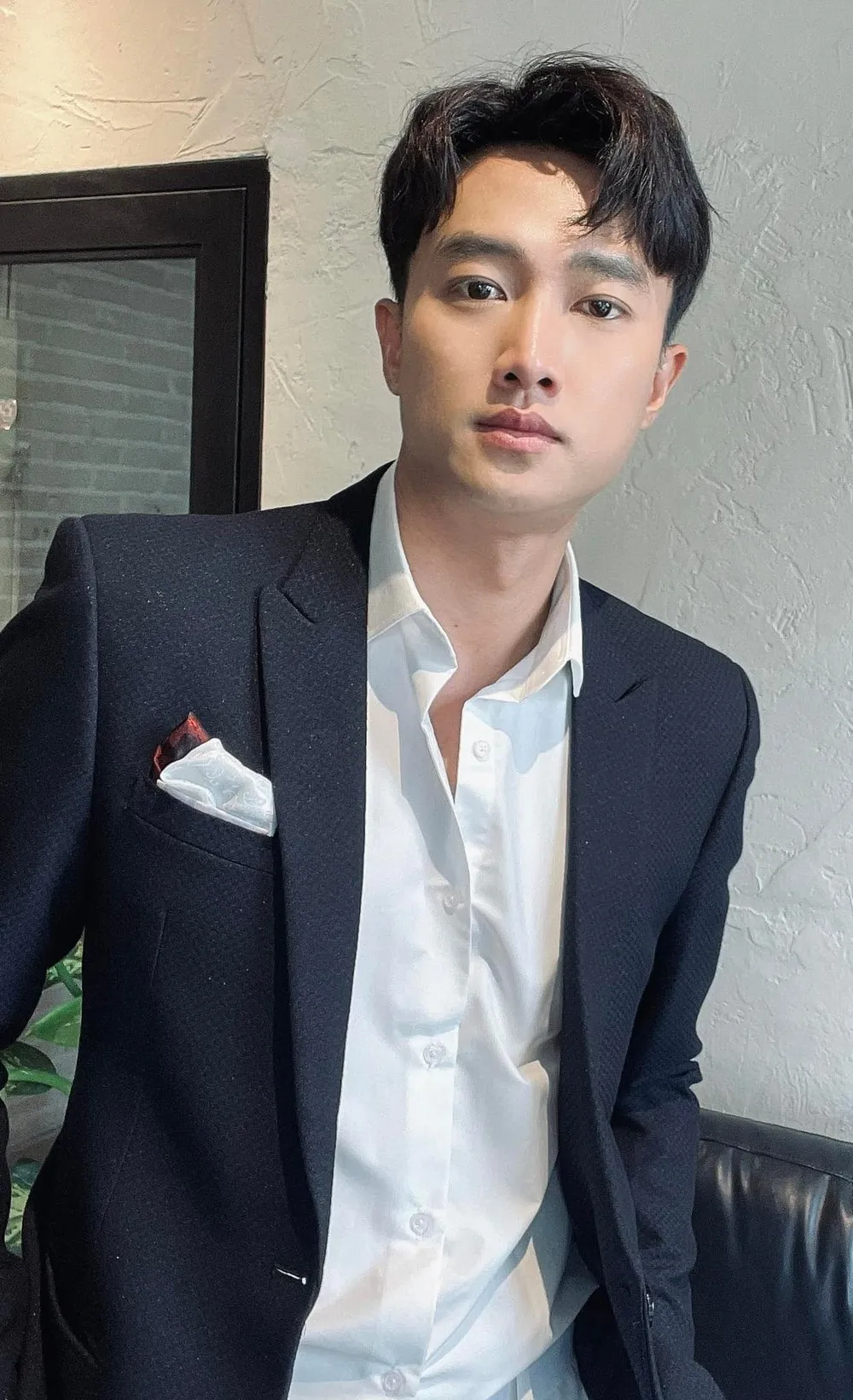 nam-dien-vien-vbiz-nam-bua-nua-thang-thong-bao-tim-vo-gia-tai-ket-xu-nhung-bao-nam-le-bong (3)