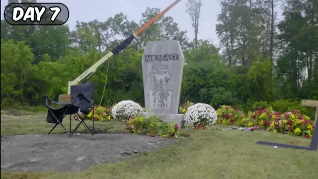 youtube-noi-tieng-thu-thach-song-7-ngay-trong-quan-tai-duoi-long-dat-va-cai-ket-khien-nhieu-nguoi-rung-minh (5)