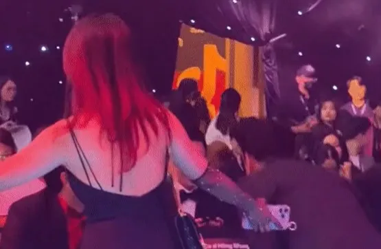 sao-nam-khien-truong-giang-cui-gap-nguoi-chao-hoi-duoc-menh-danh-ma-ca-rong-cua-showbiz (3)