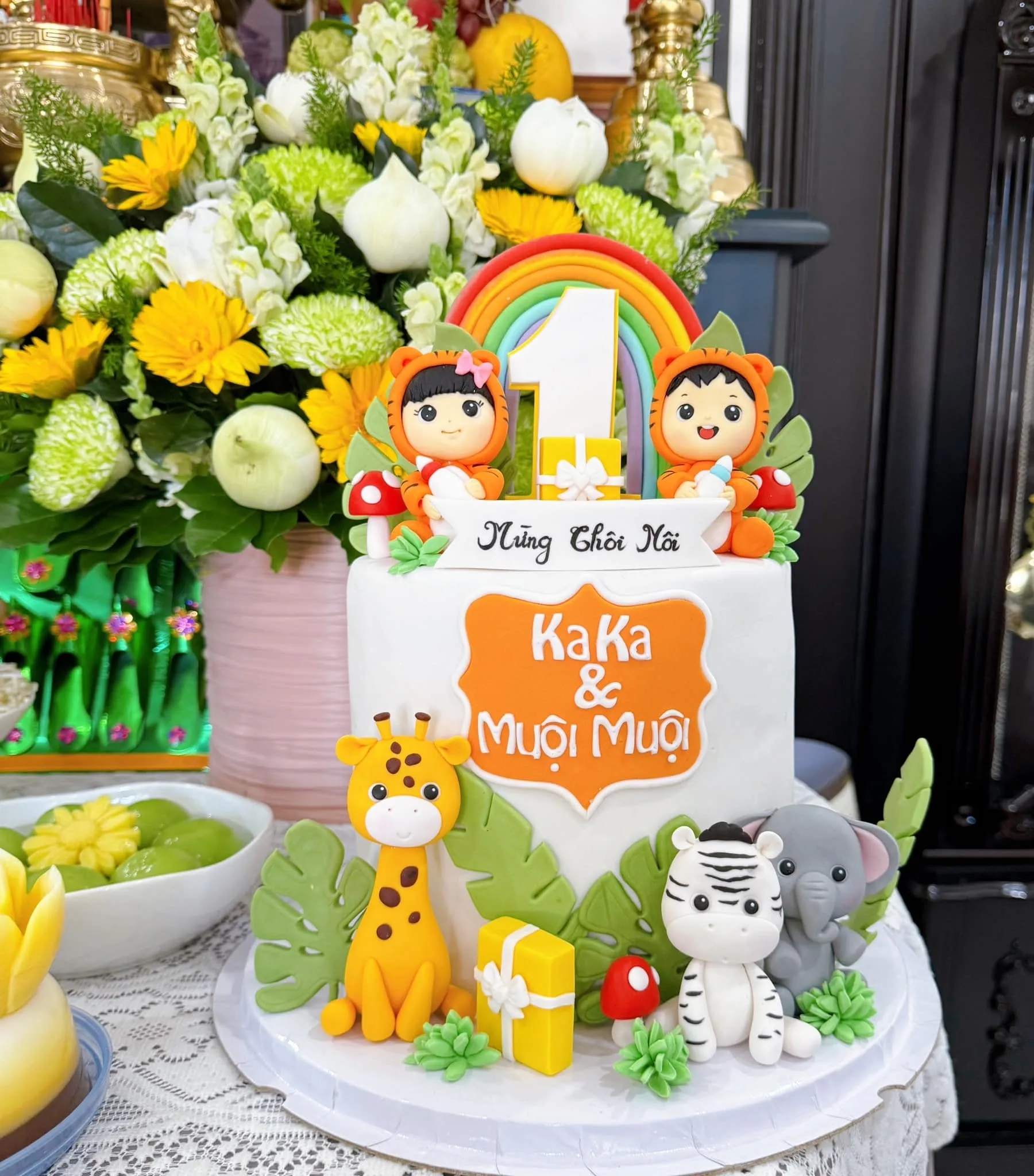 ha-tri-quang-thanh-doan-to-chuc-thoi-noi-cho-2-con-nhin-mam-co-gap-doi-dan-tinh-hoa-ca-mat (7)