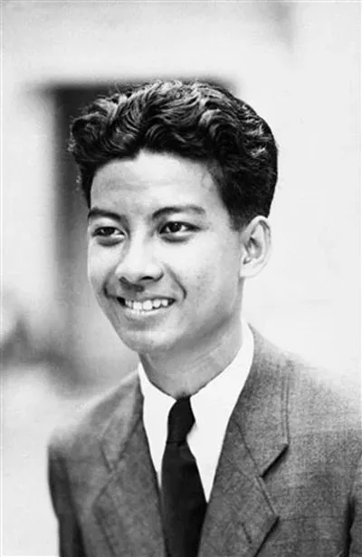 ngoi-truong-lau-doi-nhat-viet-nam-dao-tao-nhieu-nhan-vat-tam-co-den-quoc-vuong-campuchia-con-theo-hoc (2)