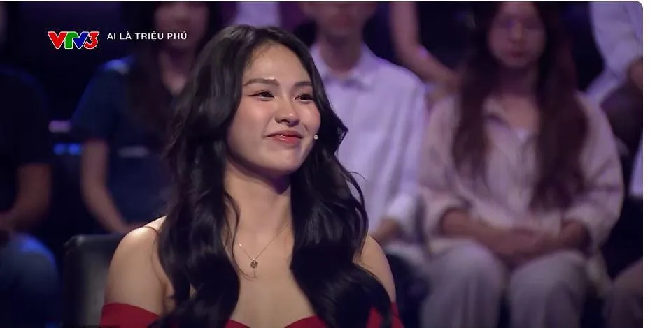 co-gai-sinh-nam-1999-duoc-dan-mang-truy-tim-tren-song-ai-la-trieu-phu-hoa-ra-la-hotgirl-the-voice-duoc-san-don (5)