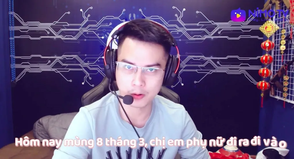 ro-anh-nam-streamer-noi-tieng-vbiz-het-thoi-di-ban-banh-mi-cuoc-song-khon-don-hau-giai-nghe (6)