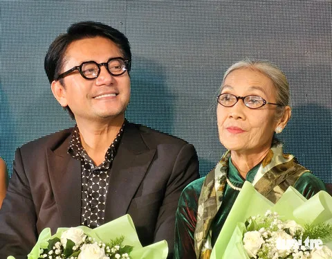 nam-dien-vien-lat-mat-benh-nang-cach-2-tieng-goi-bac-si-vi-so-ra-di-mai-mai-bat-cu-khi-nao (2)