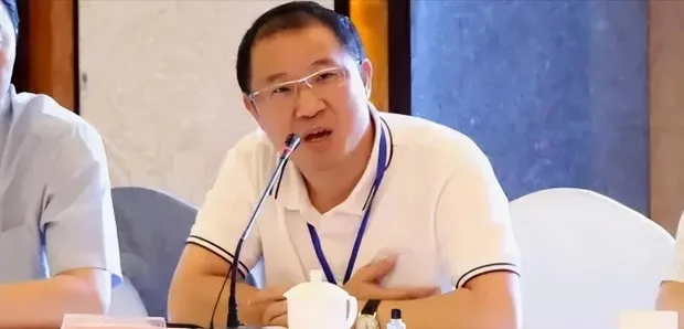 nu-dien-vien-noi-tieng-dut-tinh-voi-ban-trai-cuoi-dai-gia-17000-ty-nay-no-nan-tra-mai-khong-het (61)