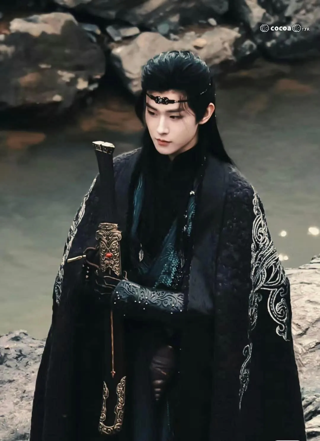 mot-nghe-si-lo-clip-rieng-tu-voi-nam-dao-dien-doi-dien-voi-nguy-co-bay-mau-su-nghiep (3)