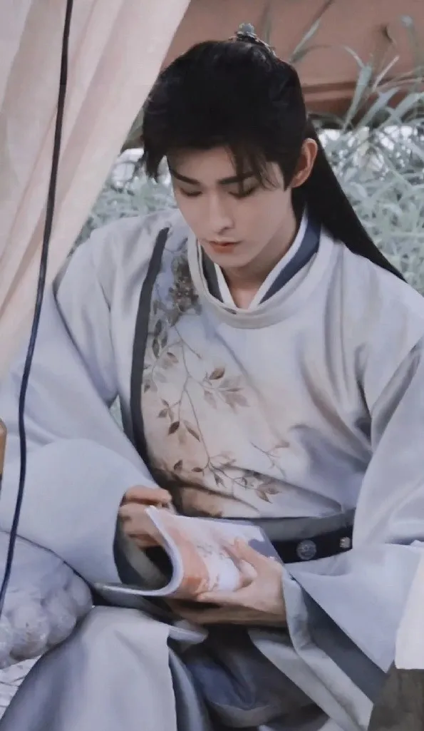 mot-nghe-si-lo-clip-rieng-tu-voi-nam-dao-dien-doi-dien-voi-nguy-co-bay-mau-su-nghiep (41)