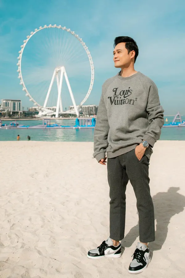 nam-ca-si-vbiz-duoc-don-doan-la-con-cua-ong-chu-dien-may-gia-the-bi-an-nhat-showbiz-tieu-tien-ty-di-du-lich (51)