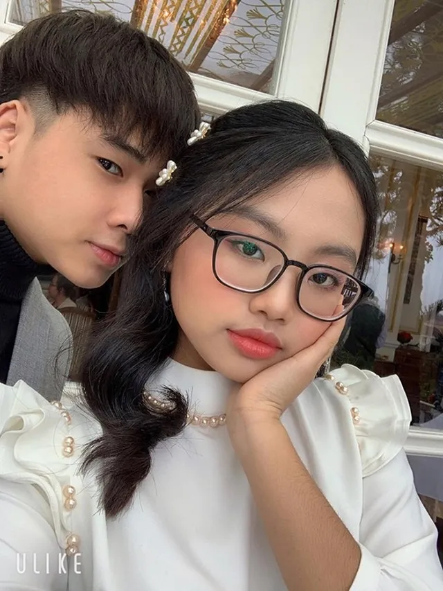 xon-xao-ban-trai-tinh-don-phuong-my-chi-la-nguoi-trong-showbiz-cdm-soi-duoc-anh-om-ap-than-mat-voi-nu-ca-si (6)