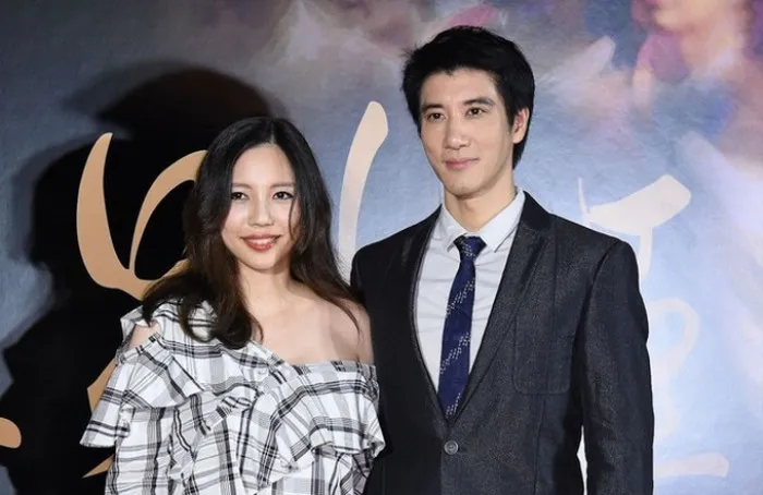 cap-vo-chong-noi-tieng-showbiz-thong-bao-ly-hon-sau-9-nam-song-chung-nguoi-bi-to-tieu-tam-ke-vuong-no-nan (2)