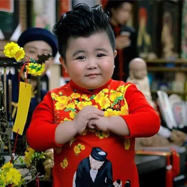 than-dong-am-nha-dinh-dam-mot-thoi-kiem-400-trieu-thang-nay-di-dien-loe-hoe-vai-nguoi-xem-netizen-chanh-long (5)