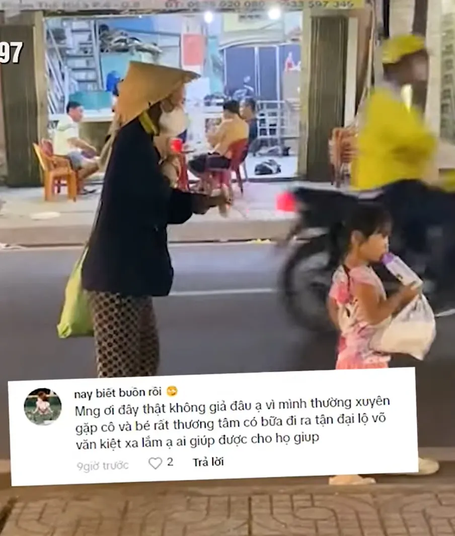 xon-xao-clip-chau-gai-tay-cam-binh-sua-dan-nguoi-ba-khiem-khuyet-tren-pho-khien-ai-nay-xot-xa (11)