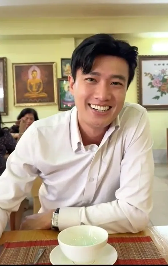 thuc-hu-dien-vien-quoc-truong-giai-nghe-nghi-van-het-gia-cat-xe-qua-cao-nen-khong-duoc-ai-moi-tham-gia-du-an (2)