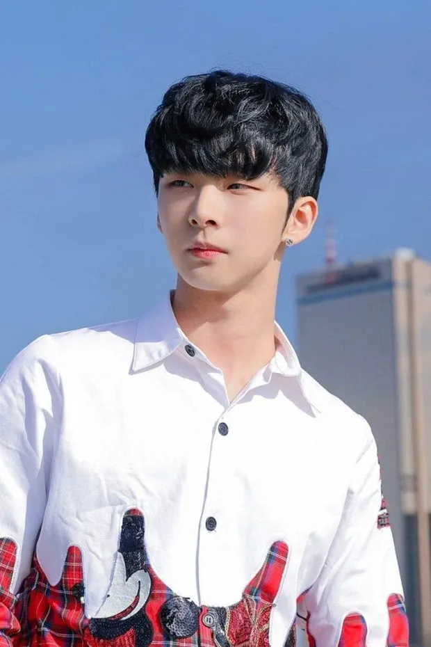 xon-xao-nam-nghe-si-27-tuoi-bi-truy-to-vi-quay-lai-18-canh-do-mat-voi-ban-gai-va-1-nguoi-phu-nu-khac (3)