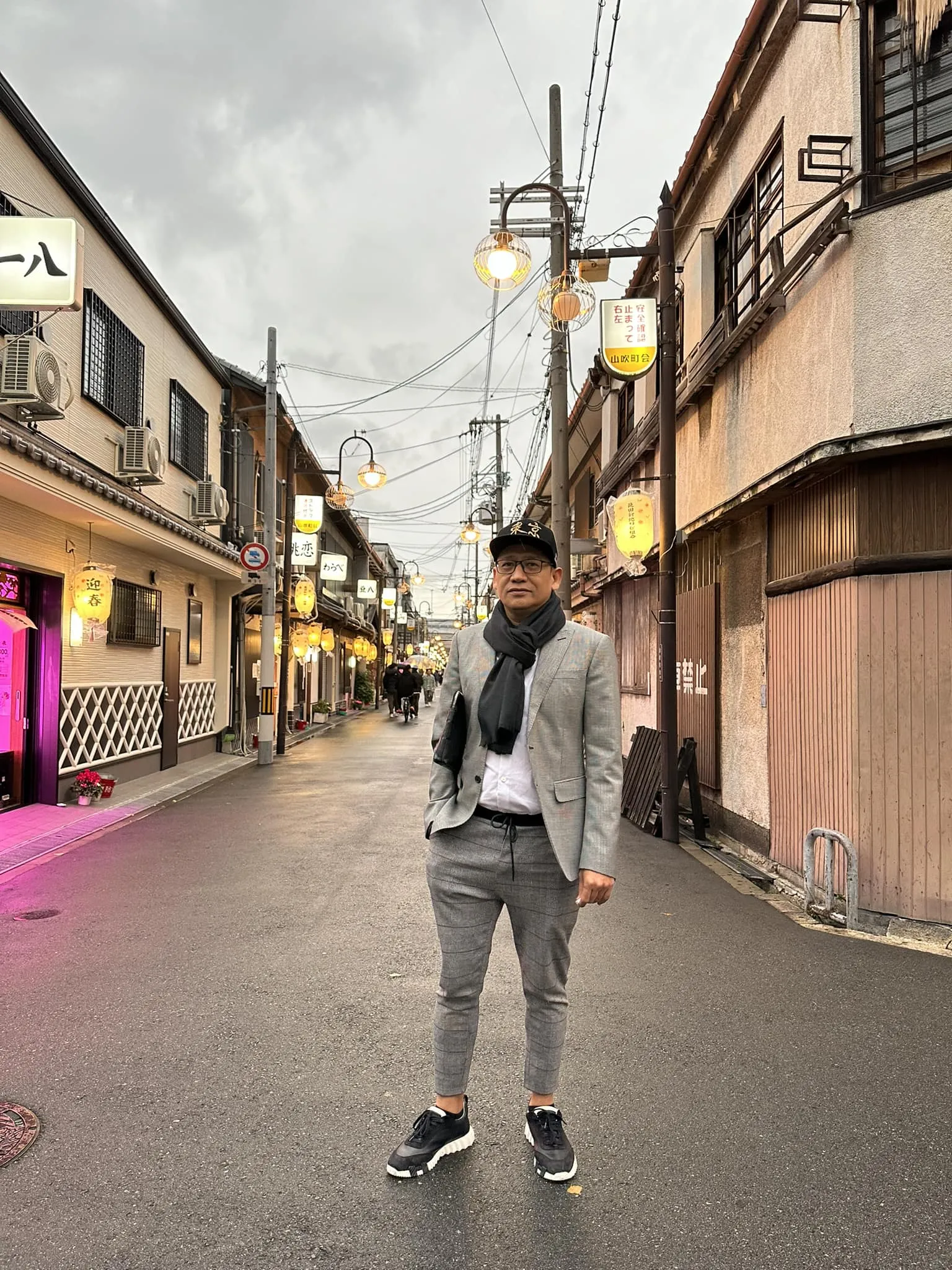 nam-nghe-si-ten-tuoi-vbiz-dang-dan-vach-tran-chuyen-tu-thien-cua-mot-so-nghe-si-viet-khien-dan-tinh-xon-xao (1)