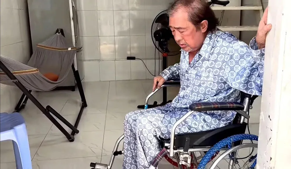 nam-nghe-si-mot-thoi-ngoi-xe-lan-vi-4-lan-bi-tai-bien-vo-con-bo-di-co-doc-tuoi-xe-chieu (3)