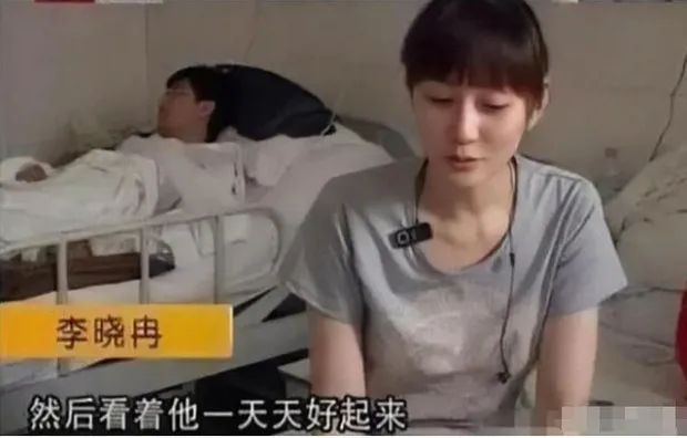 nguoi-dep-dinh-dam-vo-mong-khi-quen-ban-trai-dai-gia-khong-dam-chia-tay-vi-bi-doa-mat-mang-song-10-nam-ac-mong (2)