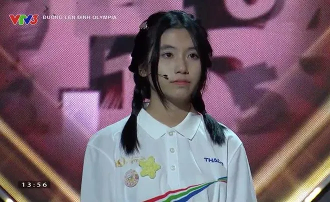 nu-sinh-co-nu-cuoi-toa-nang-chiem-song-duong-len-dinh-olympia-thanh-tich-khung-nghe-ma-choang-vang (3)