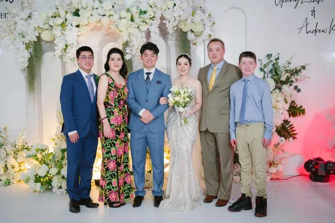 danh-tinh-co-dau-kim-cuong-hot-viet-nam-nhan-suong-suong-400-vien-kim-cuong-trong-ngay-cuoi-nguoi-hot-nhat-mxh (7)