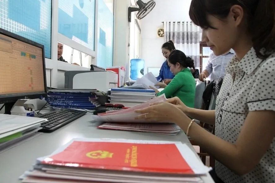 nguoi-so-huu-nha-dat-dang-bi-the-chap-co-lam-di-chuc-thua-ke-duoc-khong (8)