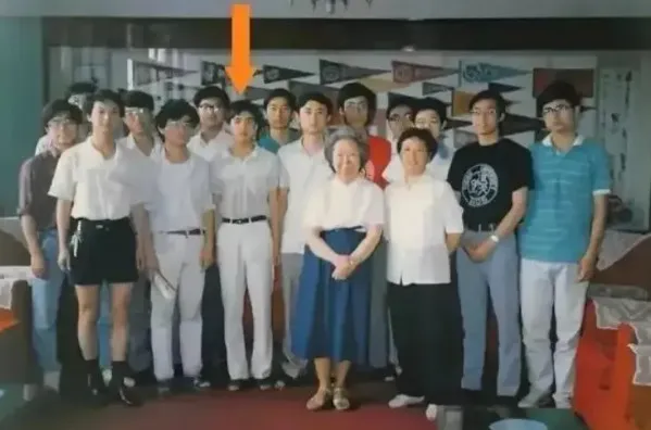 thien-tai-la-niem-tu-hao-quoc-gia-nay-that-nghiep-thanh-nguoi-an-xin-bi-kich-16-nam-khong-chon-dung-than (2)