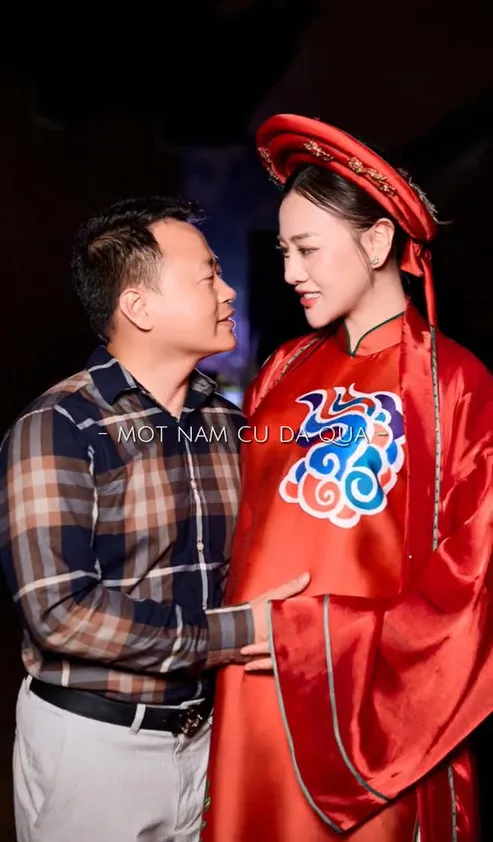 he-lo-ten-doc-la-cua-cap-song-sinh-nha-phuong-oanh-shark-binh-nghe-thoi-la-thay-do-chieu-vo-cua-vi-ca-map (4)