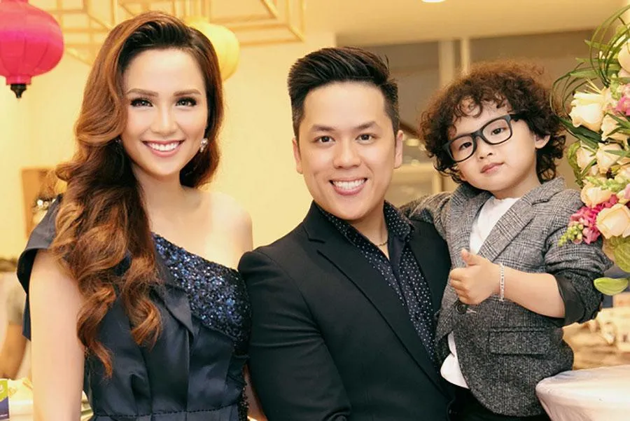 hoa-hau-viet-tung-kiem-1-ty-dong-trong-30-phut-gap-bi-kich-hon-nhan-phai-sang-xu-nguoi-phun-xam-kiem-song (16)