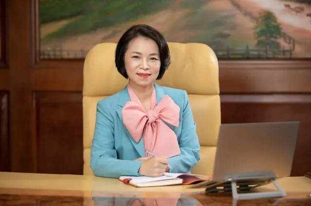 danh-tinh-nguoi-vo-hiem-lo-dien-ty-phu-pham-nha-vuong-tu-ban-hoc-thanh-ban-den-nguoi-quyen-luc-san-chung-khoan (2)