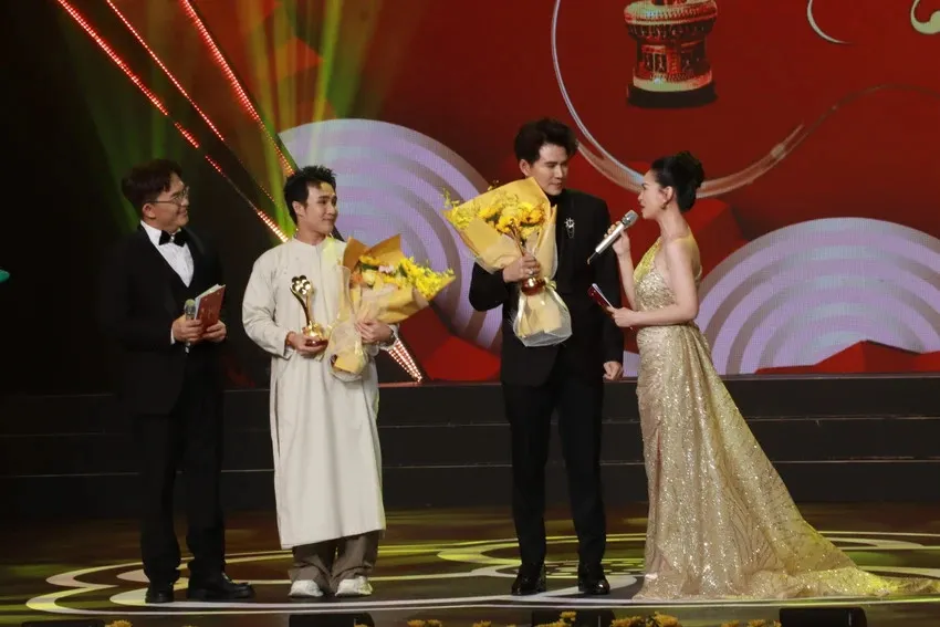 danh-tinh-nam-mc-vuot-mat-tran-thanh-thang-giai-mai-vang-khien-nhieu-nguoi-bat-ngo (5)