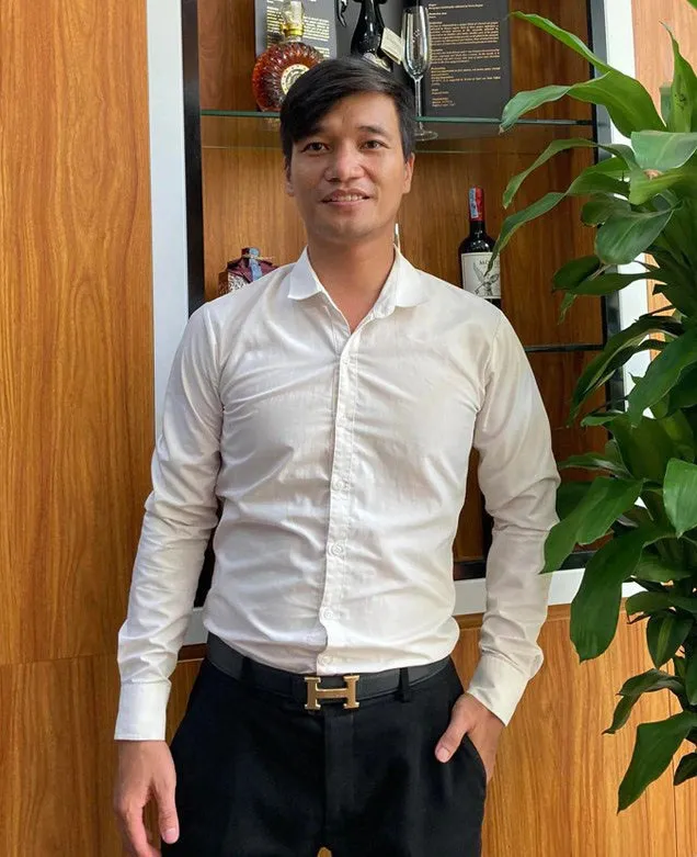 le-roi-hien-tuong-mang-mot-thoi-sau-10-nam-chim-lan-tuong-noi-tieng-ai-ngo-vo-no-co-y-dinh-xuat-gia (3)