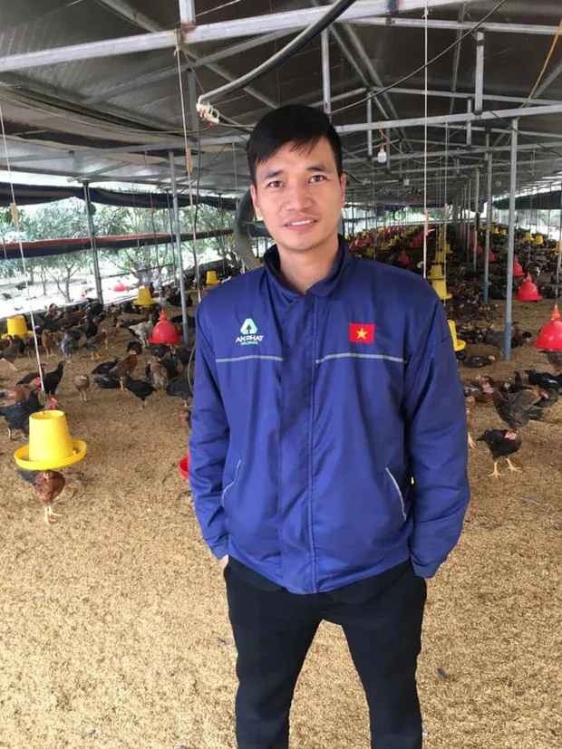 le-roi-hien-tuong-mang-mot-thoi-sau-10-nam-chim-lan-tuong-noi-tieng-ai-ngo-vo-no-co-y-dinh-xuat-gia (5)