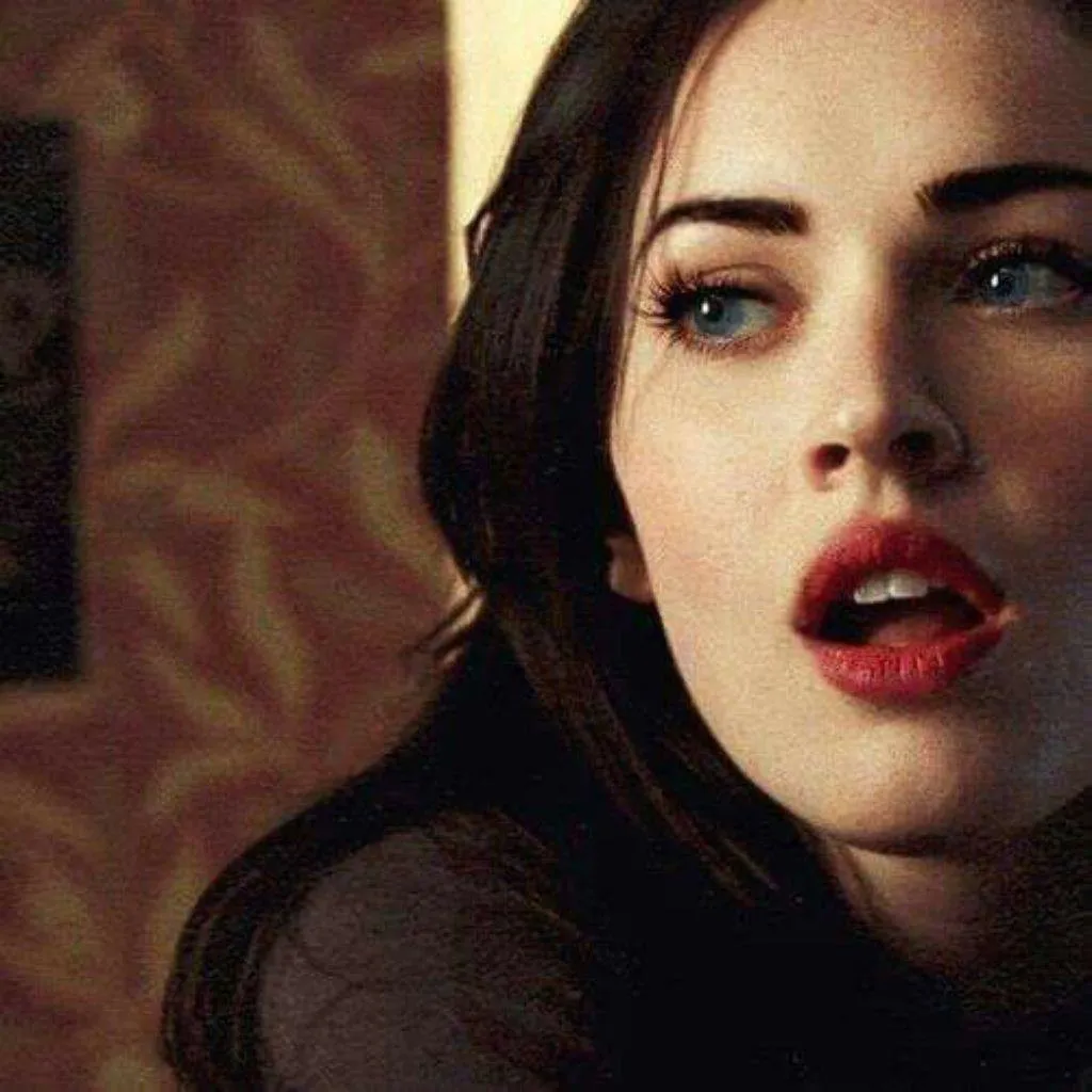 nu-dien-vien-dep-den-muc-ai-cung-xa-lanh-tieu-tan-su-nghiep-vi-va-mieng-noi-6-chu-khan-gia-ngo-lo (7)