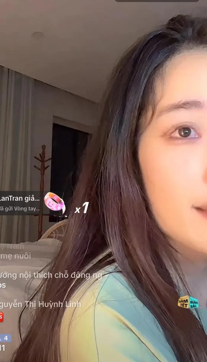 nam-em-co-bieu-hien-la-tren-livestream-am-chi-se-lam-chuyen-dai-dot-neu-bi-don-den-duong-cung-gay-hoang-mang (4)