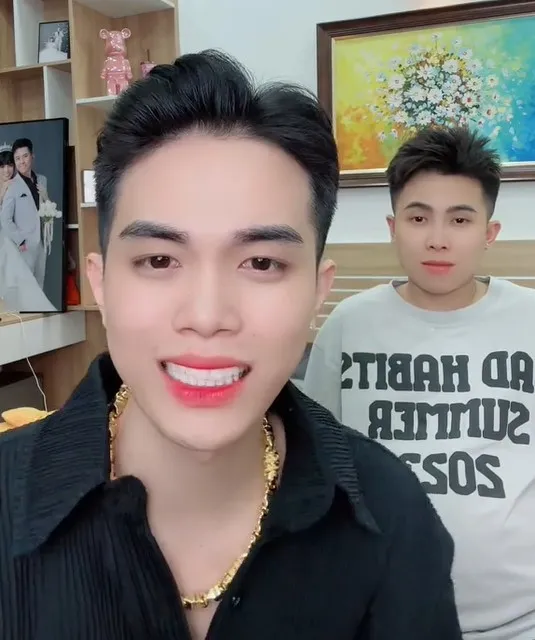 thay-thanh-nien-mang-bau-ai-cung-nghi-bung-bia-nghe-giai-thich-cdm-cang-lu-hoa-ra-bau-that (3)