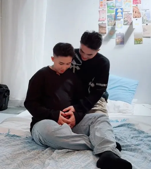 thay-thanh-nien-mang-bau-ai-cung-nghi-bung-bia-nghe-giai-thich-cdm-cang-lu-hoa-ra-bau-that (4)